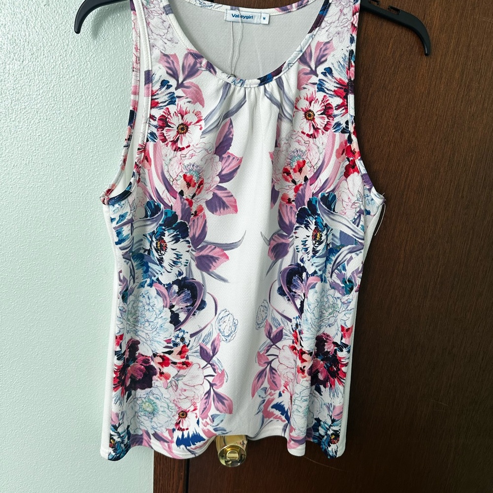 Valleygirl Women's Floral Tank Top - White and Pink